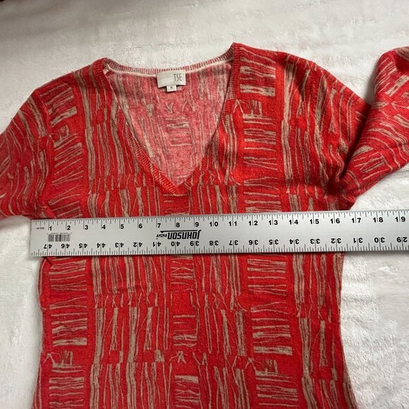 TSE Womens Red Beige Abstract Pattern Cashmere V-Neck Sweater Medium Pullover - Picture 8 of 9